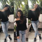Ashika Ranganath Instagram - Keep it simple and cool 😎 Anytime black and denim ❤️