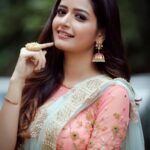 Ashika Ranganath Instagram - My favourite picture ♥️ Wearing my all time favourite @shachinaheggar 💞 Accessories @bcos_its_silver 😍 Make up : #manju Hair : @gm6.bridalmakeup PC : @photographer_ajay thanks a ton 🤗 #Anubanda2018