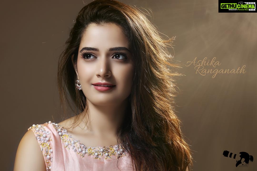 Ashika Ranganath Instagram - Dust settles. I don’t. 🤷‍♀️ . . 250k love ♥️ special and favourite one for you all 💕 Photographer : @photographer_ajay Make up : @makeupdiaries_by_ashwini Hair : @glamup_by_shrutibadami Designing & styling : @shachinaheggar Studio : @studiofibonaccii #studiofibonacci #250k Studio Fibonacci
