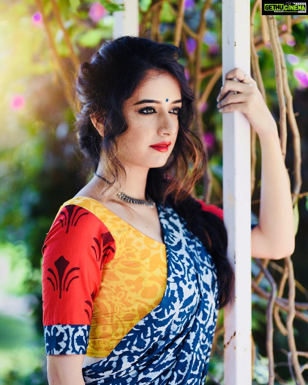 Ashika Ranganath Instagram - My favourite one ♥️ how did you all like it ? PC : @shreyas.j.shankar MUA : @shreeyapawar Post processing : @jdpictures_official