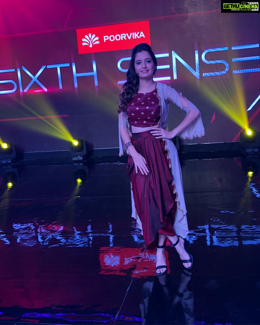 Ashika Ranganath Instagram - Sixth sense show for star suvarna .. new show and it’s amazing 😍 watch n support it guys.. Wearing my favourite label @shachinaheggar ♥️ PC : @rajeevgowda13 (god he bugged me so much to give credits)🤷♀️🤦🏼♀️ #9pm #starsuvarna #sixthsense