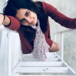 Ashika Ranganath Instagram - For the perfect click ♥️ PC: @suprithshekar Why DSLR when you have iPhoneX 😉🤩