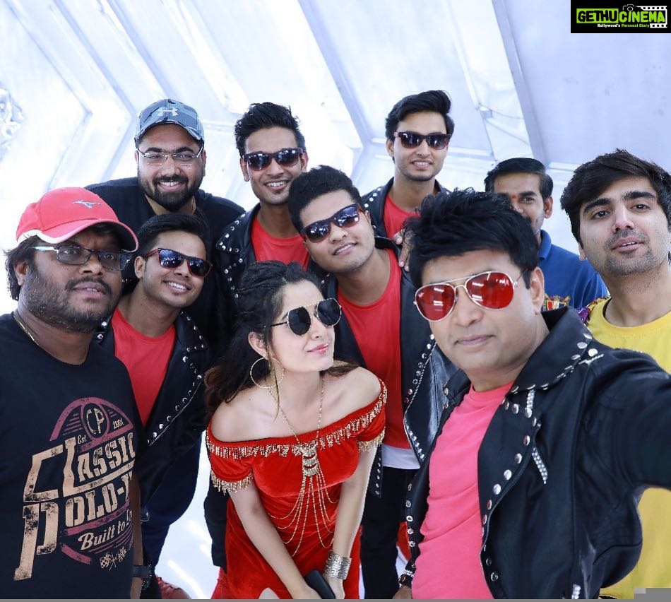 Ashika Ranganath Instagram - Many happy returns of the day sharan sir 😍🙌🏻 loads n loads of love 💕 this pic was taken during the song shoot of yavva yavva .. which is releasing very soon.. with shraeykhanna and team ! You guys are so amazing 👏🏻 @realsharanhruday @tharunsudhir @shraey.khanna