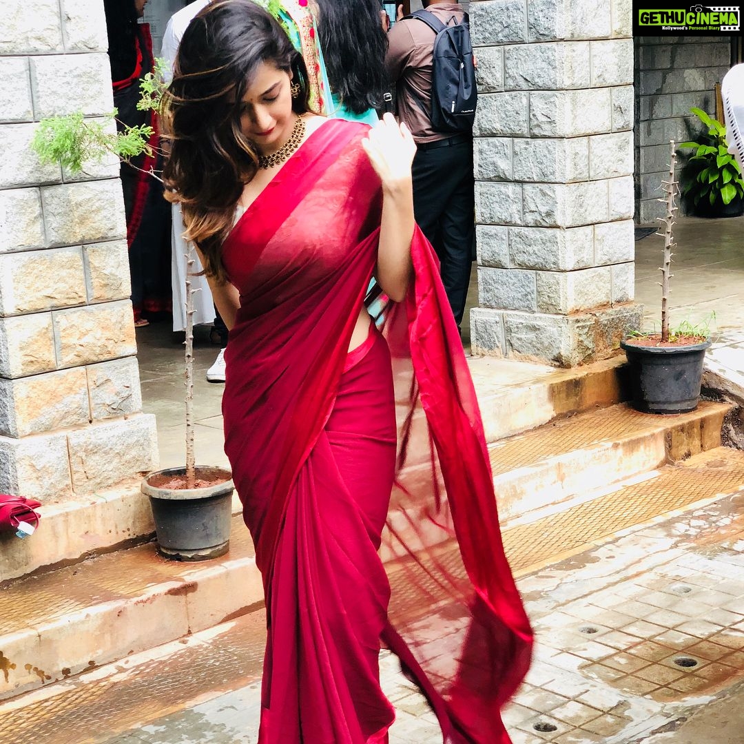 Ashika Ranganath Instagram – Chasing two rabbits and catching them both ...