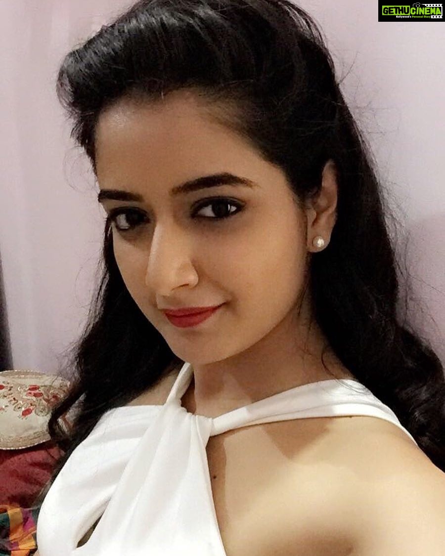 Ashika Ranganath Instagram - Good night 💕