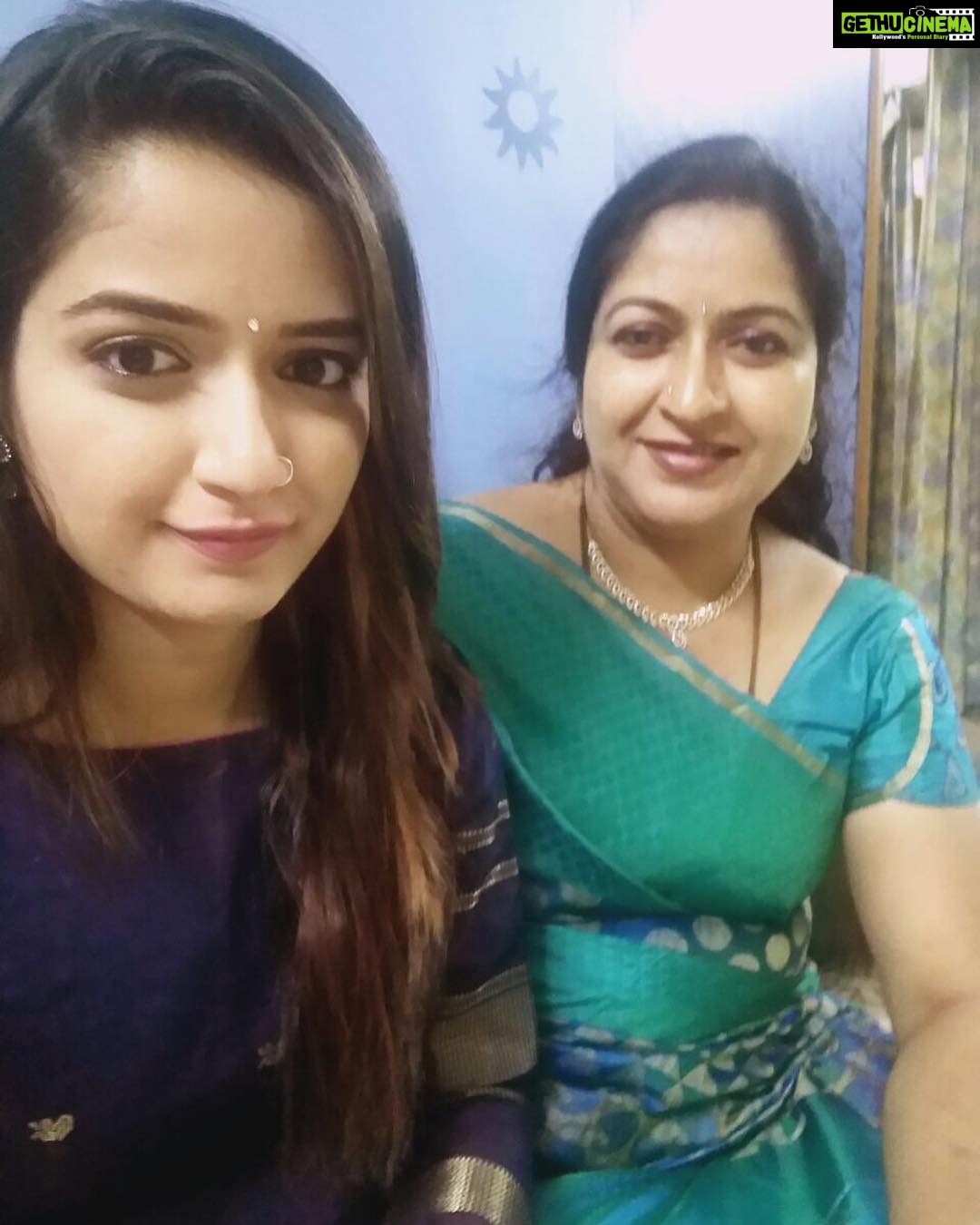 Ashika Ranganath Instagram - Happy birthday amma ❤️