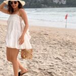 Ashika Ranganath Instagram – 👒🏖🕶
Swipe left to have a look at the struggle to get a perfect picture at the beach 🤷‍♀️🤦🏼‍♀️🙊 Patong Beach, Phuket, Thailand