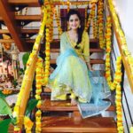 Ashika Ranganath Instagram - Yellarigu dasara mattu Ayudha poojeya shubhashayagalu .. 🤗 #Garuda Styled n designed by @arundathi_anjanappa ❤️