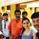Ashika Ranganath Instagram - #ninnasnehadinda #mugulunage #audiorelease #pressmeet 😍🙌🏻💕so happy for the solo song ! ❤️ ty yograj sir 😍