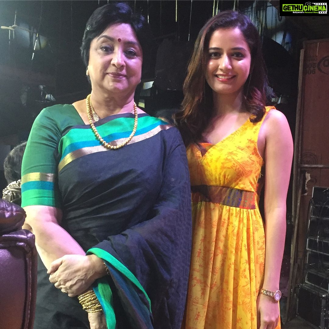 Ashika Ranganath Instagram - Late post but I thoroughly loved the show 💕Lakshmi ma’am you've always been our inspiration 😍 #dramajuniors2 #mugulunage