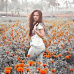 Ashika Ranganath Instagram - Candid 🙈😍💕 #nomakeup #naturalhair #naturelover @suprithshekar you make wonders n I loved your click (the edit especially) ❤️ tysm ☺️