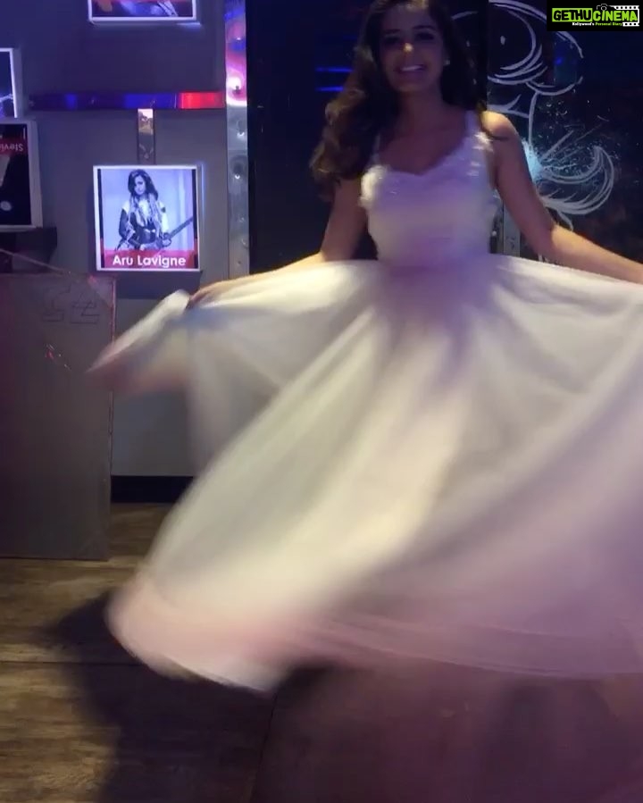 Ashika Ranganath Instagram - And it's twirling time 😍🙈. #mugulunage #shoottime Brewsky