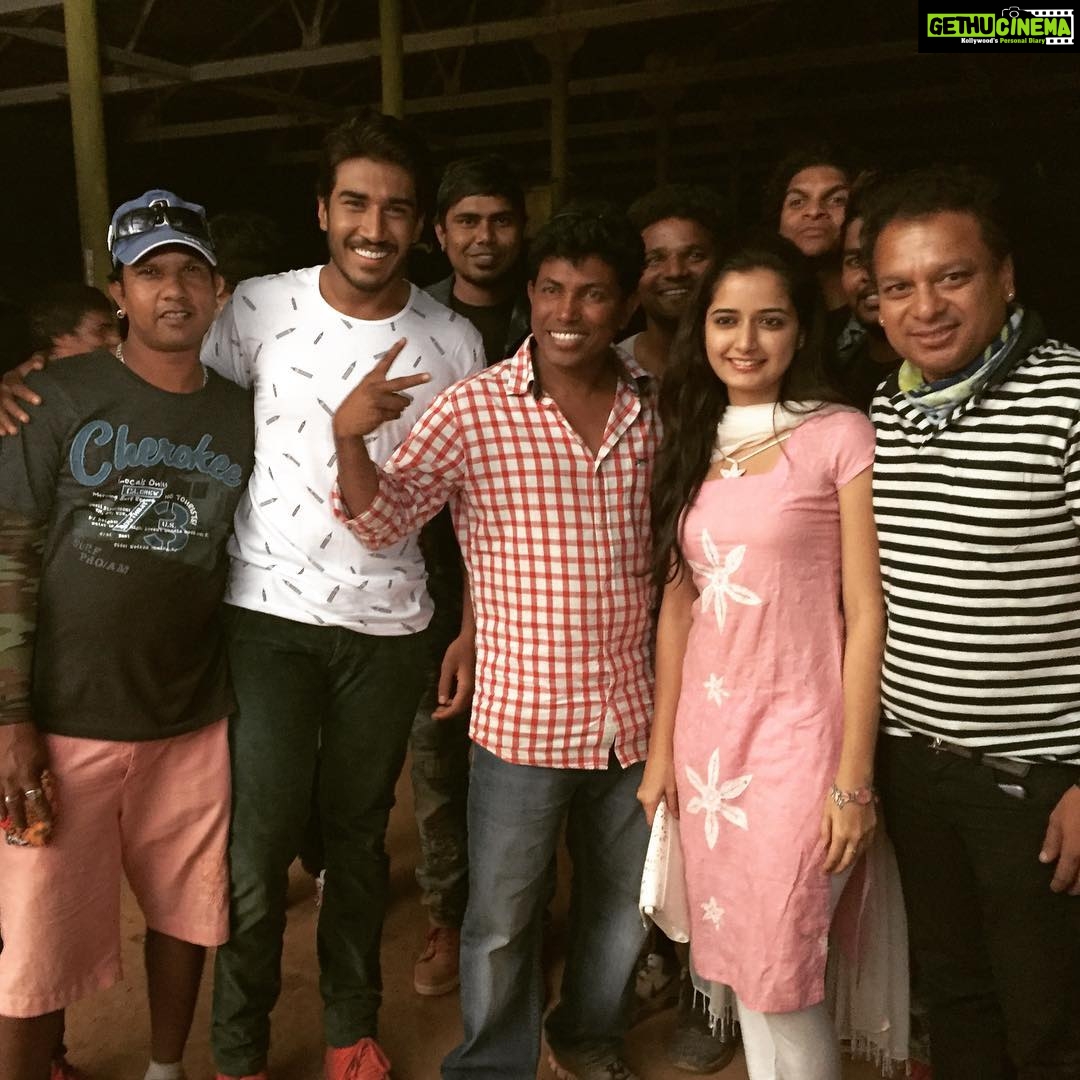 Ashika Ranganath Instagram - My first team 😍 #throwback #crazyboy #lastday #songshoot #missthosedays ❤