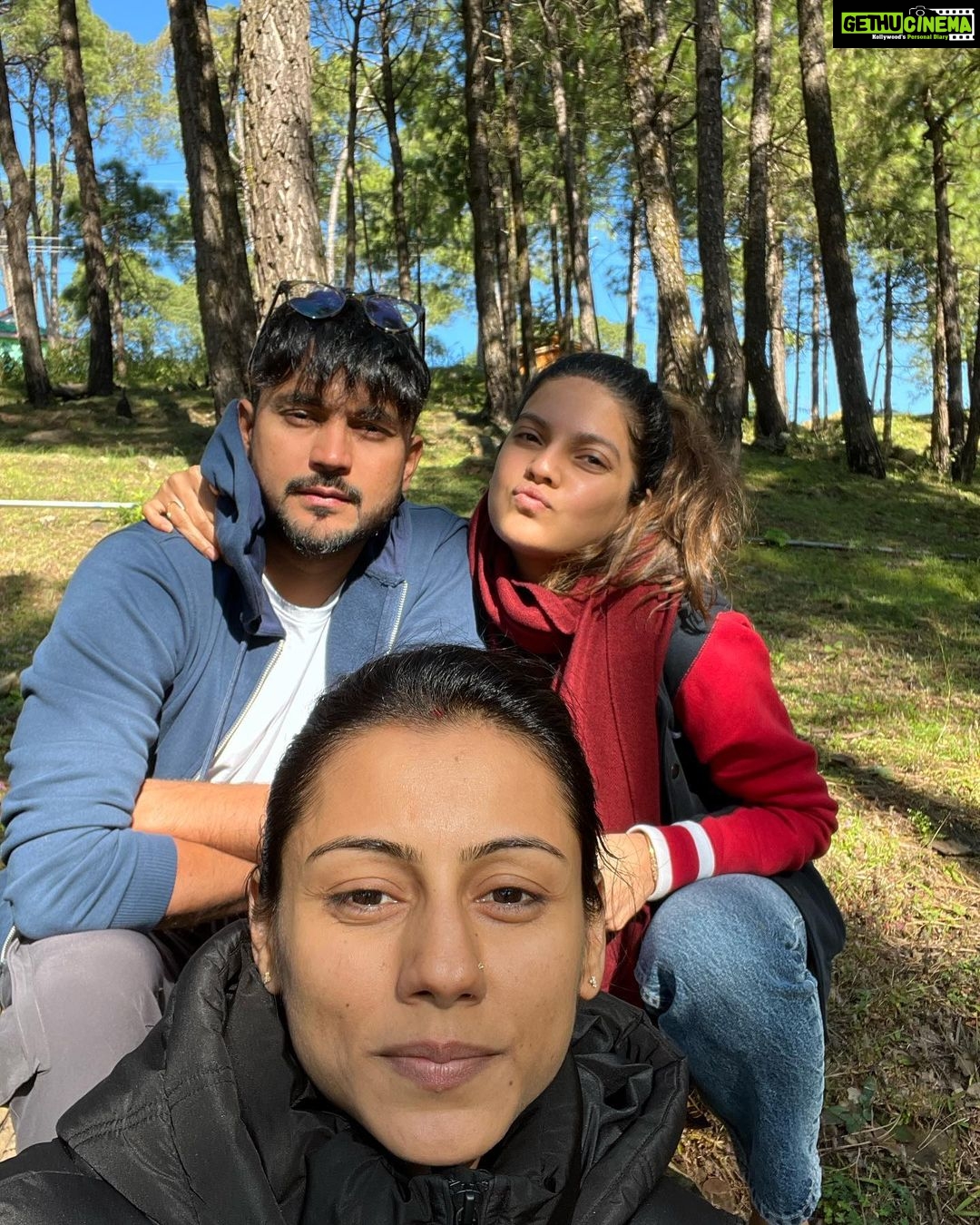 Ashrita Shetty Instagram - Into the woods i go, to loose my mind & find my soul 🌴🍂
