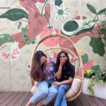 Ashrita Shetty Instagram - New favourite hang out spot @santeblr 😍👯‍♀️ #freefoodforlife 🤪 Sante Spa Cuisine
