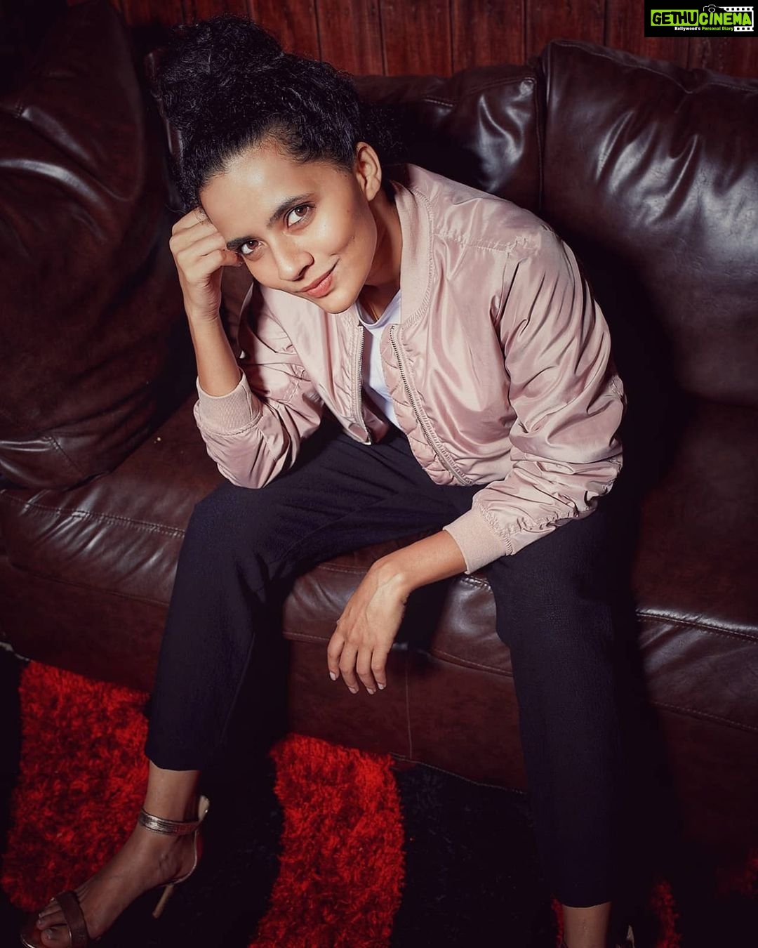 Athulya Chandra Instagram - 🍓🍓🍓 ..... ..... ...... 📷@aghil_menon