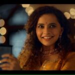 Athulya Chandra Instagram - Manam Virumbum Deepavali 🪔✨ This Diwali shop a wide range of collections from @josalukkas #happydiwali2021 🪔🪔🪔 ..... Director @appunninair Agency @aim2aim.models ..... ..... #diwali2021 #josalukkas