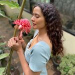 Athulya Chandra Instagram – A flower Romance 🌷