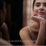 Athulya Chandra Instagram - #Repost @earthiayurveda • • • • • • What Causes Skin Ageing? Loss Of Collagen Is A Critical Reason For Skin Ageing. From Ancient Times Saffron And Grapeseed Oil Have Been Recommended In Ayurveda For Skin Health And Beauty. Benefits Of Grapeseed. Natural Active Ingredients In Grapeseed Oil. Vitamin E Have Antioxidant Properties That Slow The Look Of Ageing And Boost Circulation. Repair Scarred And Blemished Skin. Prevent Moisture Loss From Skin. Palmitoleic Acid Delay The Appearance Of Premature Aging Moisturize And Tighten The Skin Enhance The Brightness Of The Complexion Enhance Skin Elasticity To Prevent Symptoms Of Premature Aging, Such As Wrinkles Linoleic Acids (Omega 6) Promotes Moisture Retention In Skin Tightens Skin Slows The Look Of Aging Oleic Acids (Omega 9) Maintain The Softness, Suppleness, And Radiance Of Skin Reduce The Appearance Of Aging, Such As Premature Wrinkles And Fine Line. Exhibit Anti-oxidant Properties Benefits Of Saffron. Improving Complexion Saffron Is Widely Used For Its Skin Lightening Qualities. Since Ancient Times It Has Been A Prized Ingredient For Nourishing The Skin. Regular Use Of Saffron Will Give You A Healthy Complexion. Glowing Skin Pollution, Harsh Weather And External Factors Make The Skin Dull And Lifeless. Regular Application Of Saffron Can Breathe Life Into Your Skin, Making It Radiant. Removing Suntan The Skin Soothing And Lightening Qualities Of Saffron Makes It Handy For Skin Tan Removal. Applying Saffron Is Said To Fade Away The Tan Making The Skin Even Toned. Fighting Acne Saffron Has Amazing Anti-bacterial And Anti-inflammatory Qualities, An Ideal Ingredient For Treating Acne And Breakouts. Can Help In Clearing Up Acne Prone Skin. Reducing Pigmentation Saffron Can Be An Excellent Natural Ingredient For Reducing Pigmentation, Brown Spots And Other Skin Blemishes. Visit: https://www.earthi.in #believeinayurveda #believeinresults #kamaayurveda #premiumskincare #ayurveda