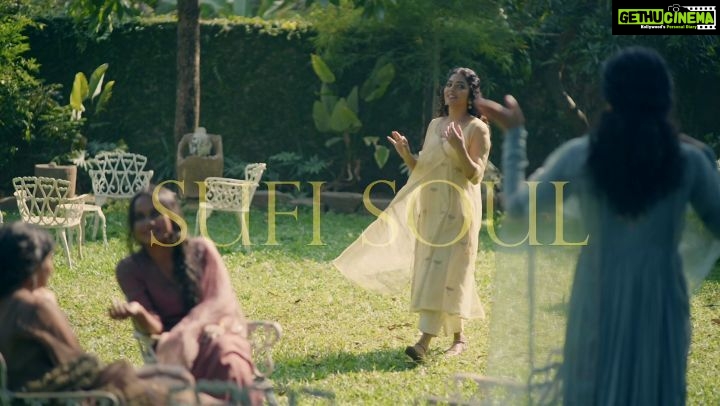 Athulya Chandra Instagram - ✨The Sufi Soul Collection✨ @saltstudio @diyaaa_john Lensed by @shajeerzeer Fashion Stylist @_its_me_caroline Makeup @prabinmakeupartist Media house @tellastoryentertainments In frame with the Diva @rimakallingal @greenarendran @elizabethpaul__ .... .... .... .... #elegance #mystic #indianweaves #slowfashionstyle #contemporaryart #videoedits #saltstudio #boutique #kochiboutique