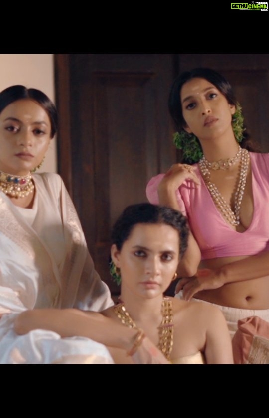 Athulya Chandra Instagram - aṅgana ;Sanskrit term for women. The hundred year old wooden stairs, aṅgana narrates the story of the green lush land of beauty .The story making way to the rooms upstairs that conspired a thousand whispered secrets. Photographed by @aghil_menon Fashion direction and Styling @rn.rakhi Cinematograpy @luke_jos Fashion assisted by @rali.alph Featuring @ketakinarayan @athulya_chandra @__.eclipse._ Makeup and hair @prabinmakeupartist MUA assisted by @leenachinju Music by @gladson_selvaraj_ Video arranged by @bobyrajan_ Production @roots__creations @x.riyon.x @yedhuu gokulnarayanan Location partner @cghearth Fashion partners @thunnal @thunnalstudio @theboatsong @korvaiindia @c.j.artisanboutique @celia_palathinkal @stevemaddenindia .................................................................. #onam #kerala #mallu #onajonim #keralatourism #malayalam #keralawedding #keralagram #malayali #kochi #video #keralagodsowncountry #keralafood #india #keralasaree #onamcelebration #keralaphotography #keralam #keralaattraction #like #telegram #mollywood #bhfyp #keralamodel #fashionmodel #instafashionista