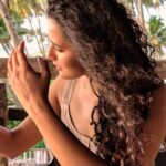 Athulya Chandra Instagram - bronzeed 🌞