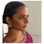 Athulya Chandra Instagram - gulaab💕 .. .. .. .. .. .. .. #indianlook #contemporaryphotography #makeup #ethnic #classy #sabyasachiinspired #indianwomen #indianfashionmodel #darkskinlove #minimalfashion #mu