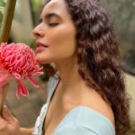 Athulya Chandra Instagram – A flower Romance 🌷