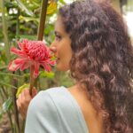 Athulya Chandra Instagram - A flower Romance 🌷
