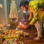 Avinash Tiwary Instagram - Happy Diwali 🤗🤗