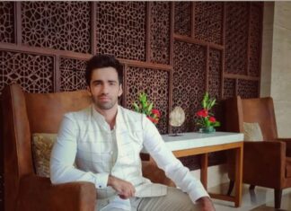 Avinash Tiwary Instagram - Shararat sprinkled with a pinch of Sharafat to make it palatable!