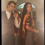 Avinash Tiwary Instagram - I want to take this opportunity and thank everyone for the love showered for #Bulbbul. Its very rare to be part of a film wherein every facet of the film is acknowledged and appreciated equally. Thank you @anvita_dee for making me a part of this beautiful film which has ignited so many conversations. One of the many conversations I have had with close friends and family, because there I can speak my mind freely, revolves around patriarchy. One of the major reasons I signed on was that I wanted to see what Satya would bring to the film. At the end of the film, Bulbbul calls out Satya as one of the patriarchs in the film... she tells him, ‘Tum Sab Ek Jaise Ho’. That’s the conversation that’s been happening around me... was Satya patriarchal? What did he really do wrong? Most men around me identify themselves as being like Satya... he’s someone who doesn’t really do things wrong, but still becomes an oppressor/ patriarchal because of the conditioning that most men have. I kept debating with Anvita(Someone i truly vale and respect) about it... Honestly, I kept thinking that Satya was doing everything right, until Anvita said that, ‘Avinash, maybe you need to acknowledge that you are a closet patriarch yourself’. It’s not very easy to accept that... I am still fighting it but I am willing to understand that I may be wrong about it. I am happy that at least people around me are having a conversation about it. When that conversation becomes a public discourse, that’s when things will get interesting and a change will happen. I truly feel that I am a feminist coz i believe in equal opportunities for everyone and the day I can acknowledge that I am actually a closet patriarch is when that shift will happen, at least within me. Taking this opportunity to thank all my lovely co-actors...learnt so much from each one of them @tripti_dimri @rahulbose7 @paoli_dam @parambratachattopadhyay❤️❤️❤️❤️ Want to thank my producers @anushkasharma and @kans26 @officialcsfilms for giving me this opportunity. Thank you @netflix_in Love to the whole team. ❤️❤️❤️🤗🤗🤗 Over to the next. P.S apne camere se kheechi gayi tasveerein.