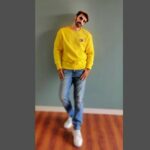 Avinash Tiwary Instagram - Yellow is capable of charming the Demons! styled by - @krishnabhanushali12 📸- Dad❤️❤️❤️@rasheshwarysharan