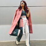 Avneet Kaur Instagram – Colour blocking!!! 🤍💗💚 #styledbyme #colourpallette
Outfit: @saangi_pret
stylist: @digitallydiksha
winter wear : @shop.dlanxa
Style partner: @styling.your.soul
Belt- @maisonvalentino
Shades- @dior
Bag- @katespadeny
Boots- @hm Mumbai, Maharashtra