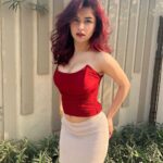 Avneet Kaur Instagram - Mulberry 🍇 #newhair Wearing- @itgirl_love