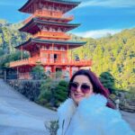 Avneet Kaur Instagram - Visiting these beautiful places 🧡✨ #JNTO #VisitJapan #Japan #travel #TravelInJapan #TravelToJapan #JapanCelebrates #nachifalls  #kumanokodo #visitwakayama Kumano Kodo 熊野古道 -世界遗产