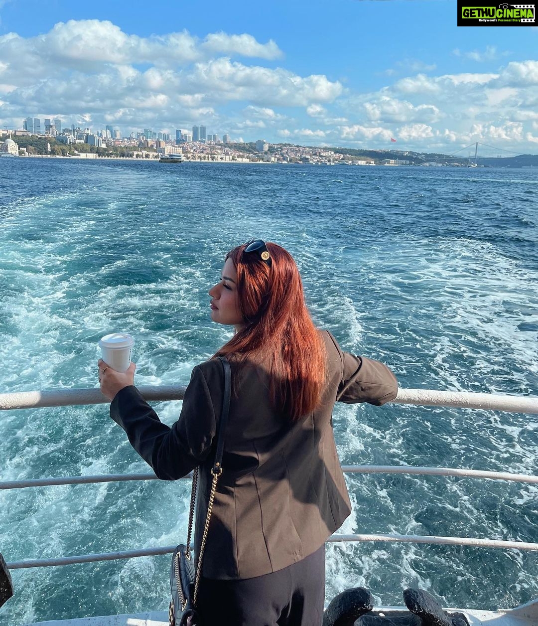 Avneet Kaur Instagram - How far I’ll go….💙🌊🐬 Antalya, Turkey