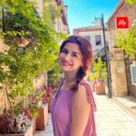 Avneet Kaur Instagram - Jo Hai Tera Labh Jayega, Karke Koyi Bahana… Tere Bas Mein Kujh Vi Nahi Ae, Dil Nu Eh Samjhawa….💖 Antalya, Turkey