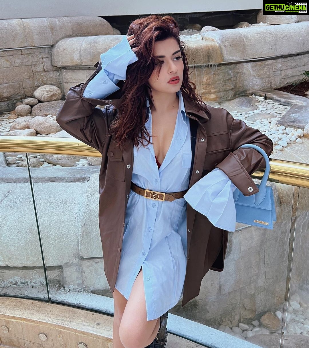 Avneet Kaur Instagram - Monday bluesβ¦.ππ¦ππ«π¬ Rixos Downtwn Antalya
