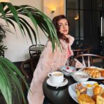 Avneet Kaur Instagram – Breakfast like a queen 👑💕✨ Istanbul, Turkey