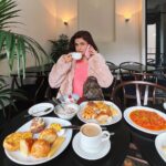 Avneet Kaur Instagram - Breakfast like a queen 👑💕✨ Istanbul, Turkey