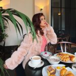 Avneet Kaur Instagram - Breakfast like a queen 👑💕✨ Istanbul, Turkey