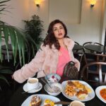 Avneet Kaur Instagram - Breakfast like a queen 👑💕✨ Istanbul, Turkey