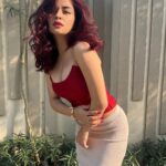 Avneet Kaur Instagram - Mulberry 🍇 #newhair Wearing- @itgirl_love