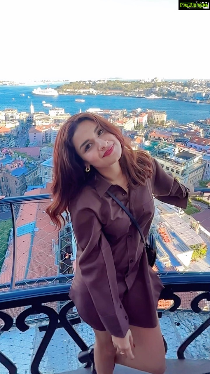 Avneet Kaur Instagram - 😍♥️ #turkey #throwback Galata Tower Istanbul