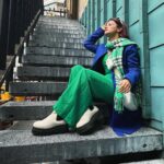 Avneet Kaur Instagram – Fashion is art and you are the canvas.💚💙 #tones #tokyo #fashion #avneetstylediaries
Tee- @hm
Coat- @shop.dlanxa
Bag- @prada
Shades- @dior
Boots- @hm
Styled by- @styling.your.soul Tokyo, Japan
