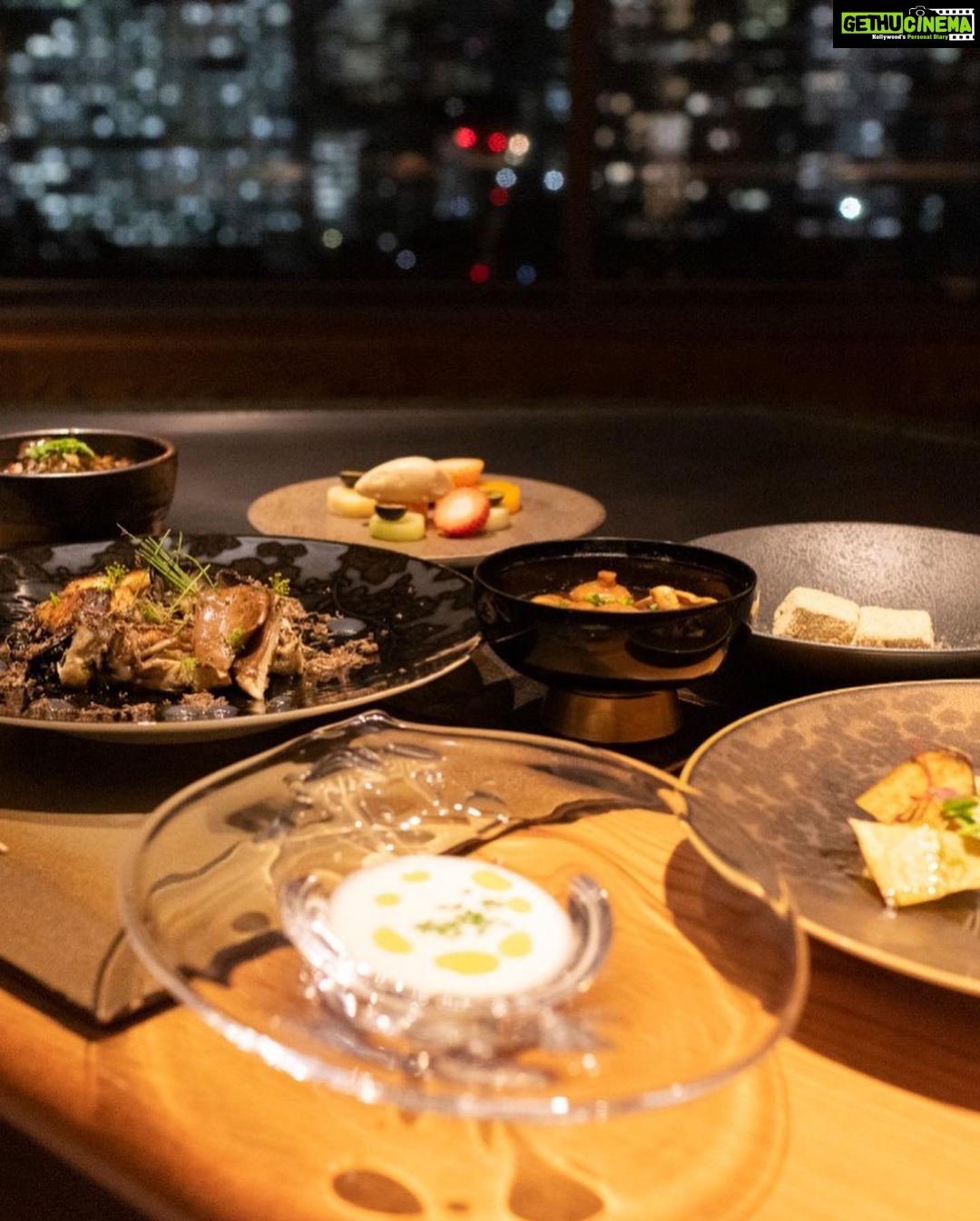 Avneet Kaur Instagram - Trying yummy authentic Japanese food 🍱♥️ #JNTO #VisitJapan #Japan #travel #TravelInJapan #TravelToJapan #JapanCelebratesYou #Teppanyaki #imperialhotel #imperialhoteltokyo #Japanesecuisine Imperial Palace Gardens, Tokyo