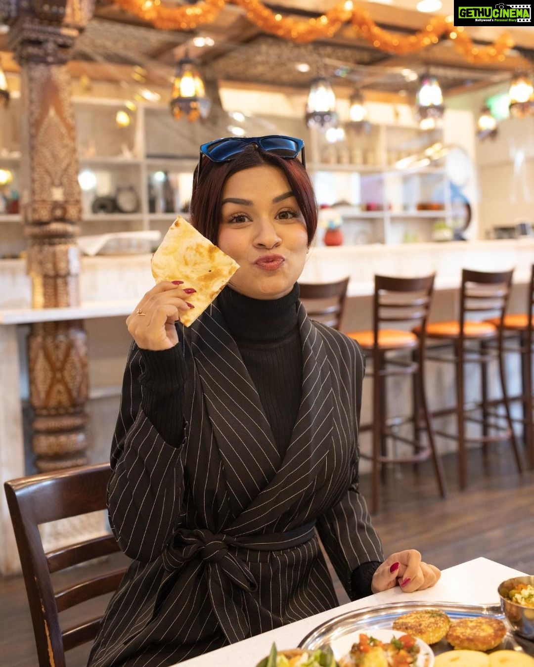 Avneet Kaur Instagram - Me everytime I see Indian food 😅🤤 #JNTO #VisitJapan #Japan #travel #TravelInJapan #TravelToJapan #JapanCelebrates #Dotonbori #Shinsaibashi #IndianRestaurantOsaka #IndianCuisineOsaka #Kobeaarti #OsakaJapan Osaka, Japan 大阪