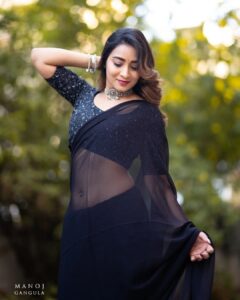 Bhanu Sri Mehra Instagram - 🧿 #blacksaree #blackandwhite #love