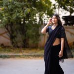 Bhanu Sri Mehra Instagram – 🖤

Wearing: @kalpana_vogeti 
📷: @manoj_gangula 

#tollywoodactress #inblacksaree #love #bhanusree🔥❤️